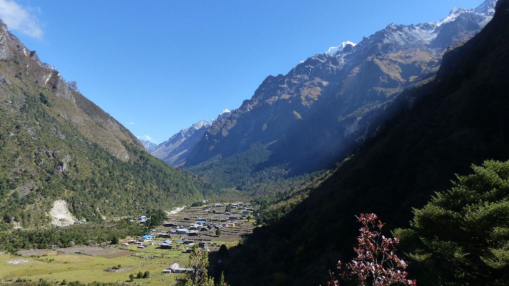 2014-10-04 09.31.44 kanchenjunga